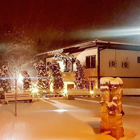 Hotel Minaliat Vek Shumen Esterno foto