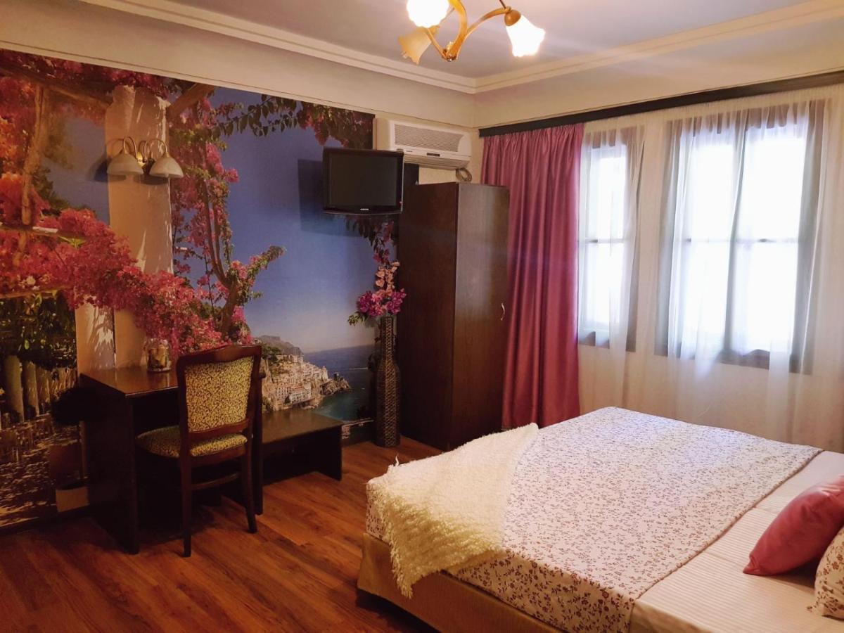 Hotel Minaliat Vek Shumen Esterno foto