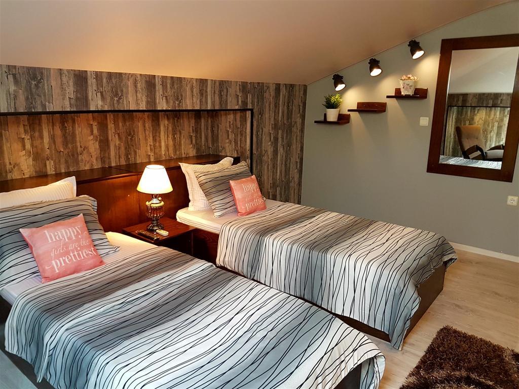 Hotel Minaliat Vek Shumen Esterno foto