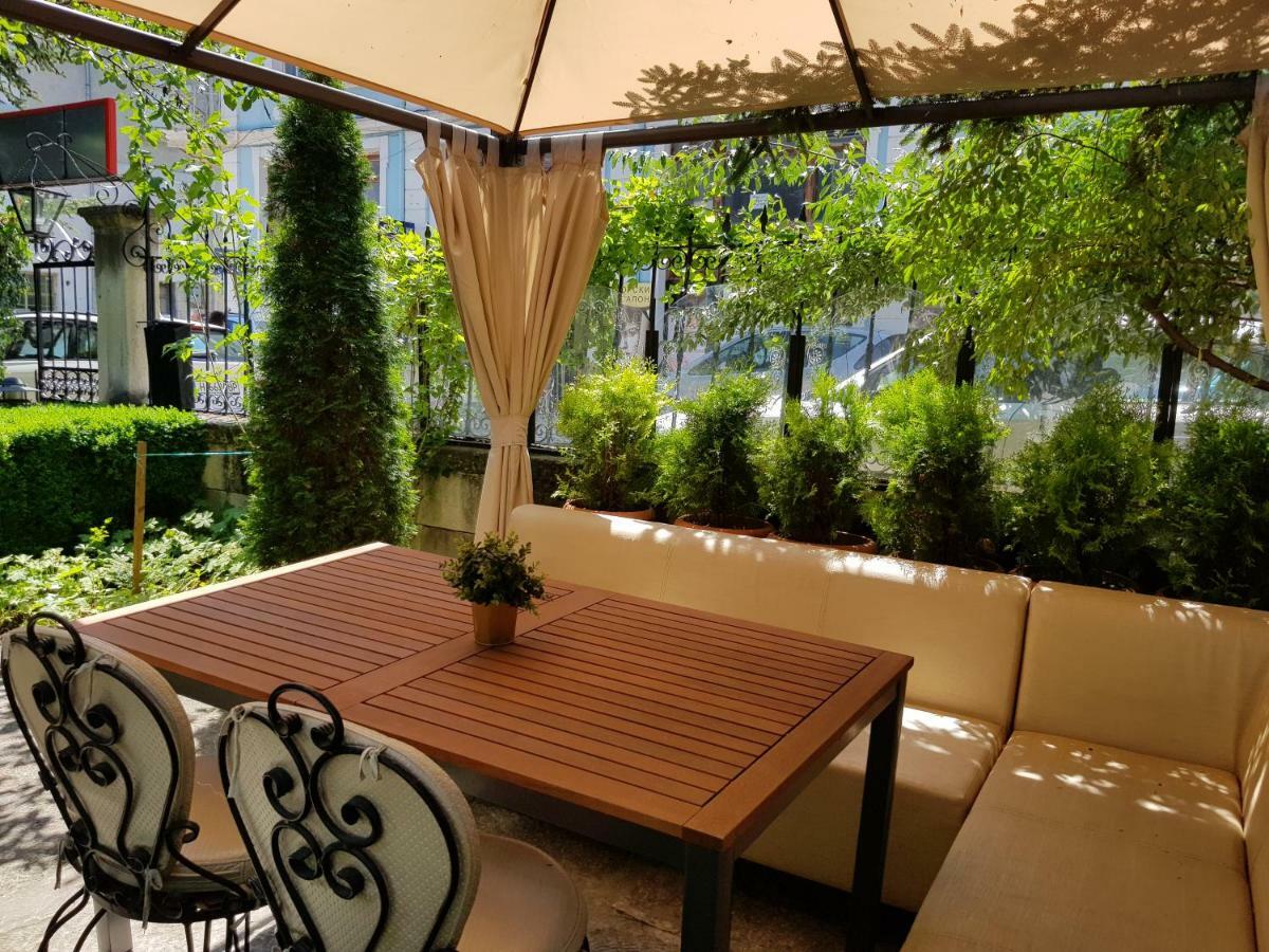 Hotel Minaliat Vek Shumen Esterno foto